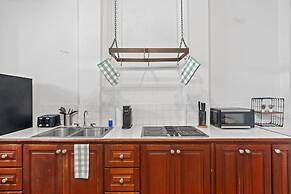 Otium Rentals Penthouse w 2 Terraces