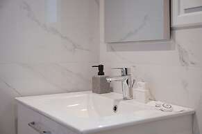 Athenian Hillside Apartment