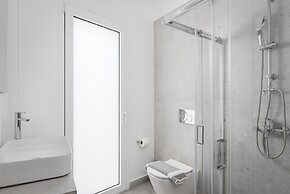 Athenian Hillside Residence