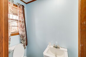 Pet-friendly Onia Vacation Rental w/ Private Deck!