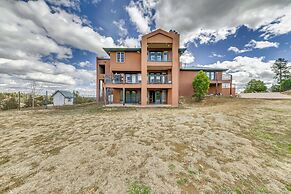 Scenic Alto Getaway w/ Mountain Views & Hot Tub!