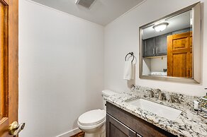 10 Mi to Denver: Pet-friendly Arvada Home w/ Yard!