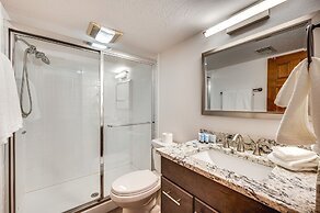 10 Mi to Denver: Pet-friendly Arvada Home w/ Yard!