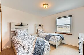 10 Mi to Denver: Pet-friendly Arvada Home w/ Yard!