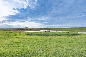 14 Acres w/ Pond Access: Farmhouse in Temple!