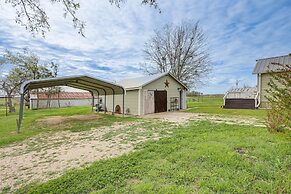 14 Acres w/ Pond Access: Farmhouse in Temple!