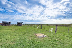 14 Acres w/ Pond Access: Farmhouse in Temple!