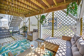 Bright Kitty Hawk Home w/ Hot Tub, Walk to Beach!