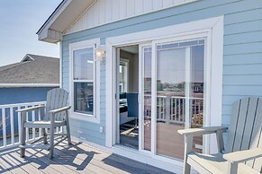Bright Kitty Hawk Home w/ Hot Tub, Walk to Beach!