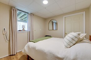 East Aurora Home ~ 18 Mi to Downtown Buffalo!