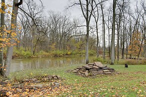 East Aurora Home ~ 18 Mi to Downtown Buffalo!