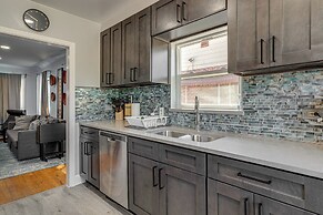 7 Mi to Denver: Inviting Aurora Home w/ Yard!