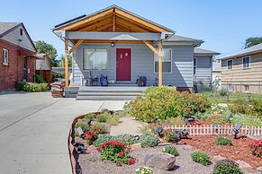7 Mi to Denver: Inviting Aurora Home w/ Yard!