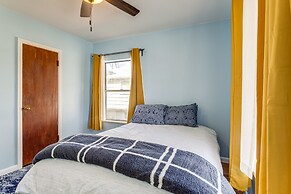 7 Mi to Denver: Inviting Aurora Home w/ Yard!