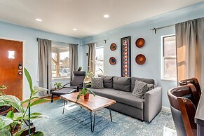 7 Mi to Denver: Inviting Aurora Home w/ Yard!