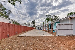 Fort Walton Beach Cottage w/ Patio & Hot Tub!