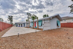 Fort Walton Beach Cottage w/ Patio & Hot Tub!
