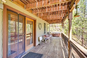 Arnold Cabin w/ Hot Tub & Community Lake Access!