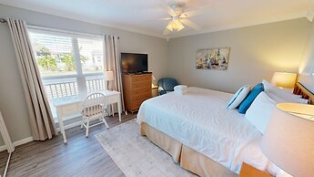 Sandpiper Cove 1096 2 Bedroom Condo by RedAwning