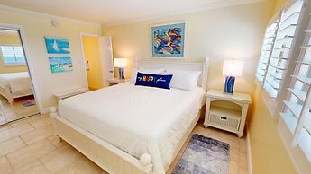 Beach House 601d 2 Bedroom Condo by RedAwning