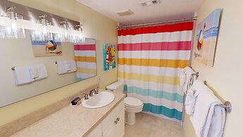Beach House 601d 2 Bedroom Condo by RedAwning