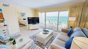 Beach House 601d 2 Bedroom Condo by RedAwning