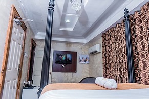 Gallani Suites Hotel