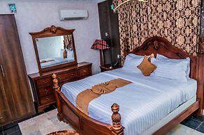Gallani Suites Hotel