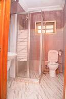 Gallani Suites Hotel