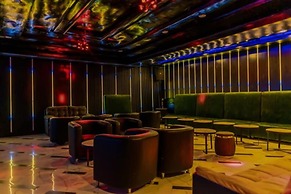 Gallani Suites Hotel