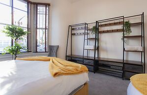 3 bed House Camberwell With Private Garden