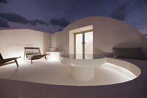 Caldera's Dream Cave House with hot tub