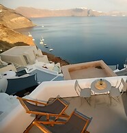 Caldera's Dream Cave House with hot tub