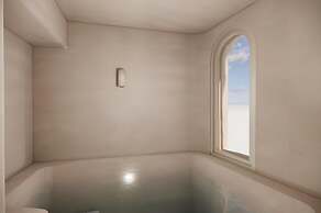 Caldera's Dream Cave House with hot tub