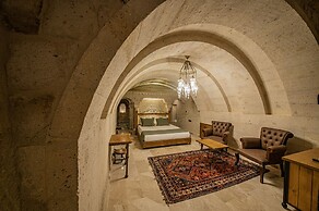 Ares Cave Suites