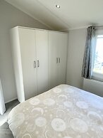 Modern Homely Chalet in Tuxford