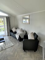 Modern Homely Chalet in Tuxford