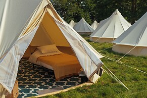 Nine Yards Bell Tents @ the TT Castletown