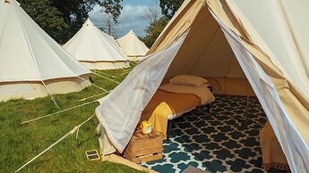 Nine Yards Bell Tents @ the TT Castletown