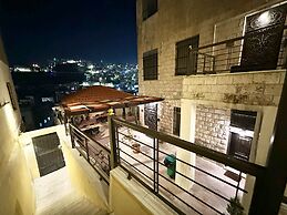 Villa Mira Guesthouse - Downtown Amman