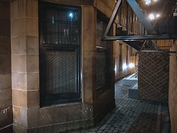 SH Apartments - Dixon Street