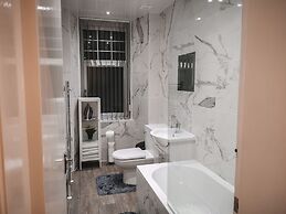 SH Apartments - Dixon Street