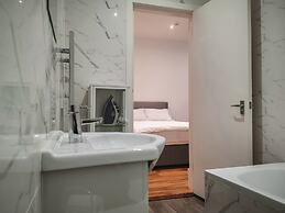 SH Apartments - Dixon Street