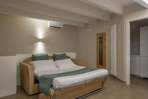 Bonacolsi Collection