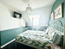 The Angove Guest House