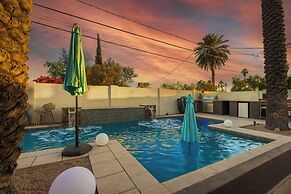 Roma by Avantstay Stylish Oasis w/ Private Pool!