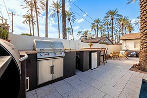 Roma by Avantstay Stylish Oasis w/ Private Pool!