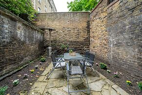 Russell Sq Suite 2 Bed Apartment