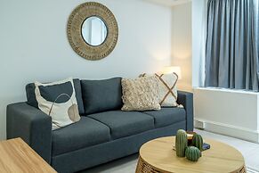 Russell Sq Suite 2 Bed Apartment