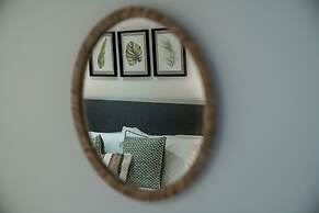 Russell Sq Suite 2 Bed Apartment